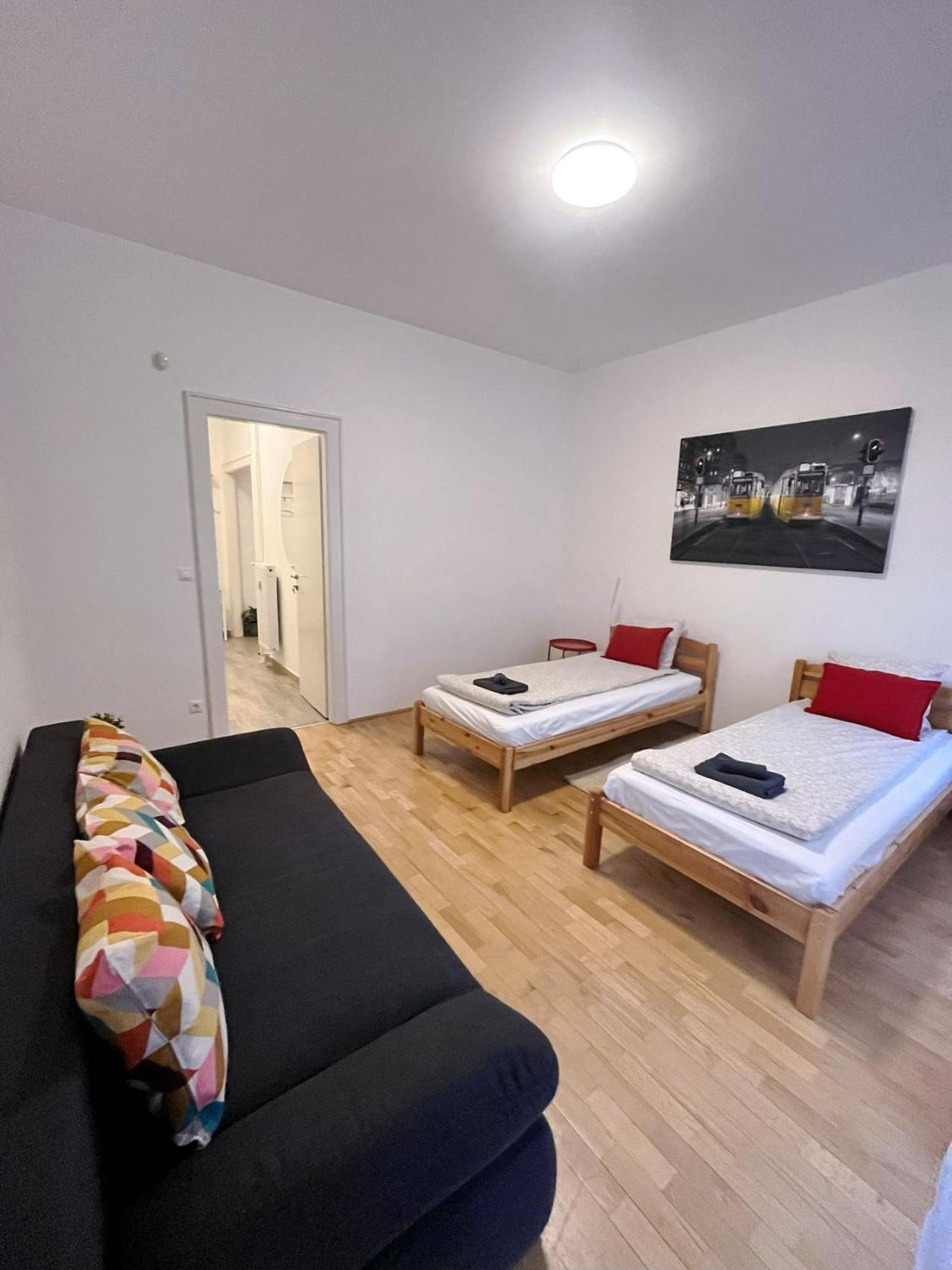 Boutique Family Apartment In The Heart Of City بودابست المظهر الخارجي الصورة