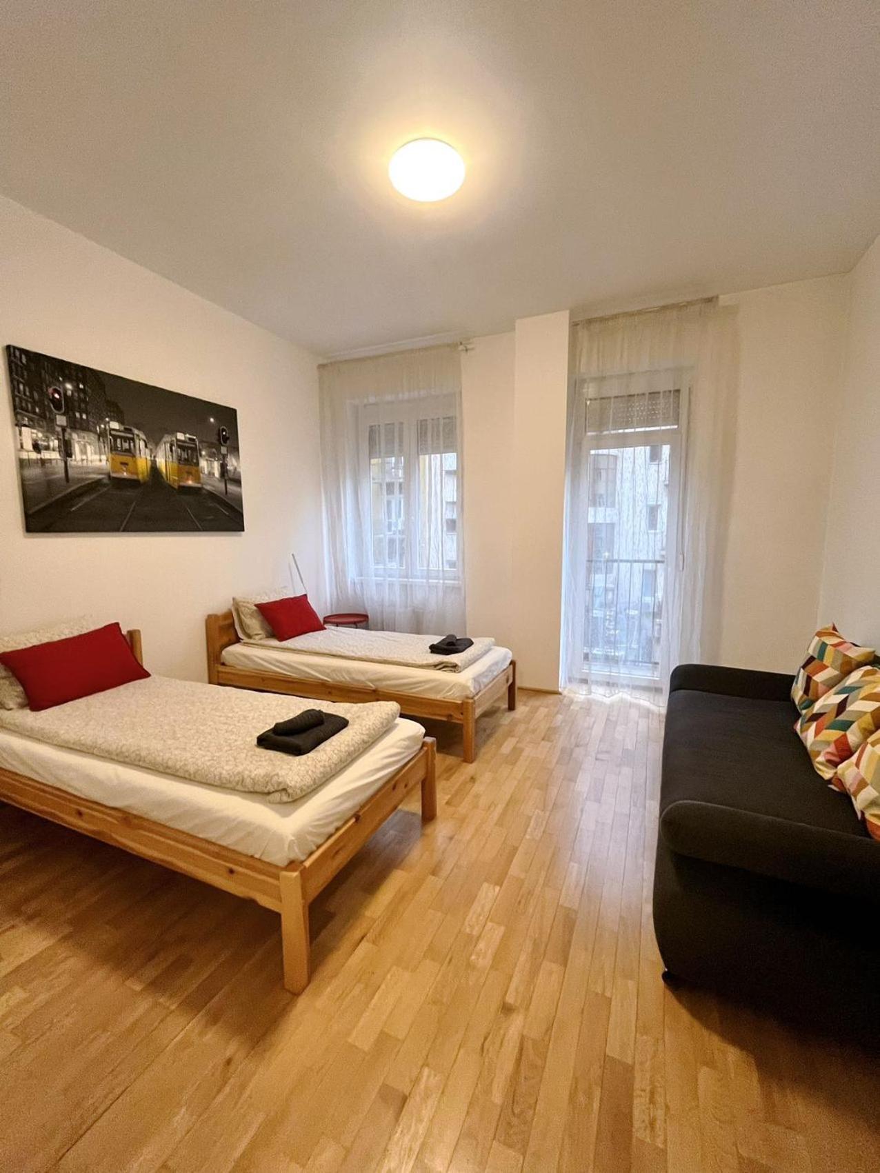 Boutique Family Apartment In The Heart Of City بودابست المظهر الخارجي الصورة