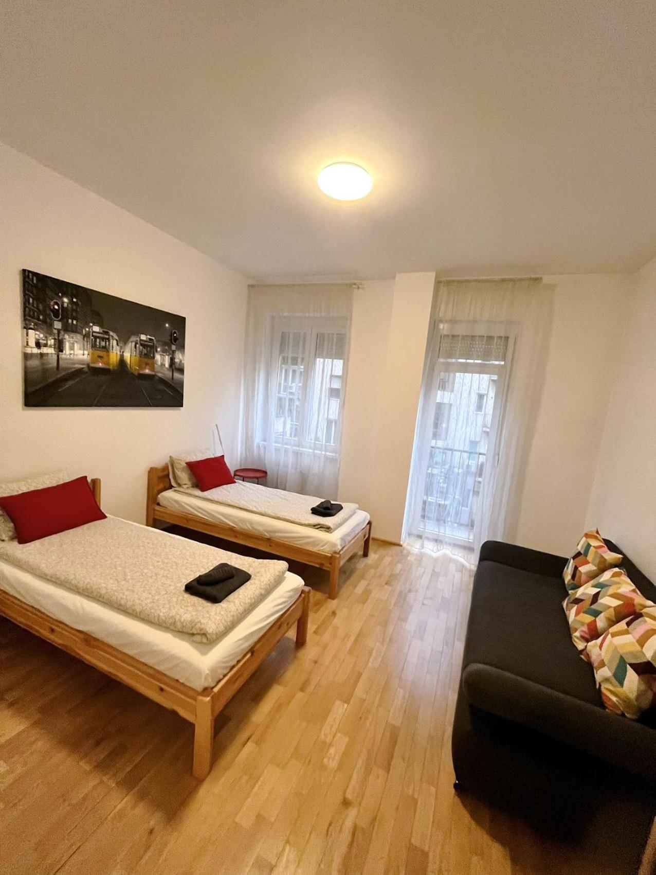 Boutique Family Apartment In The Heart Of City بودابست المظهر الخارجي الصورة